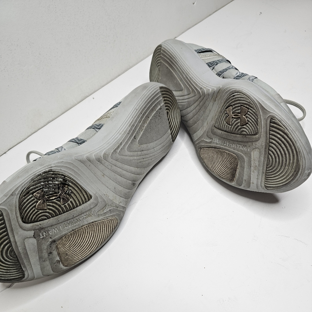 Under Armour Women's Shoes Size 8 Gray Lightweight Running Shoe - Picture 10 of 11